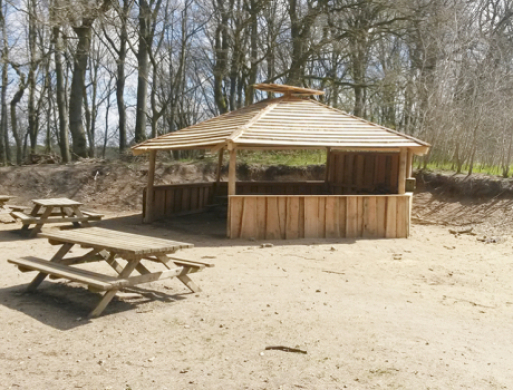 KFUM-spejderne i Harlev har fået en bålhytte