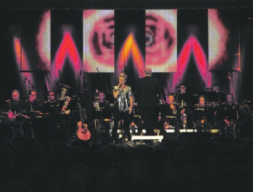 Nytårskoncert tilsat stand up-komik