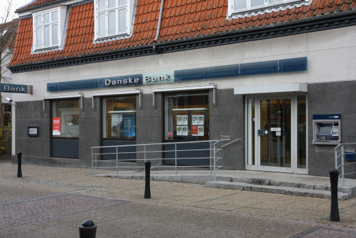 Farvel til kontanter og kasse i Danske Banks Galten-afd.