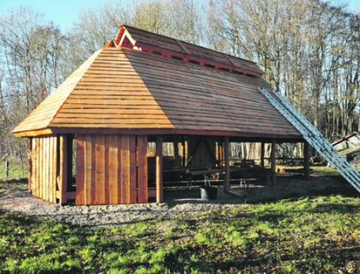 Stor gave til spejdernes bålhytte