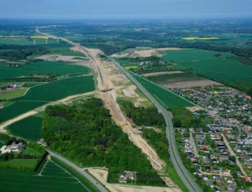 Motorvejsstykke ved Låsby åbner i år