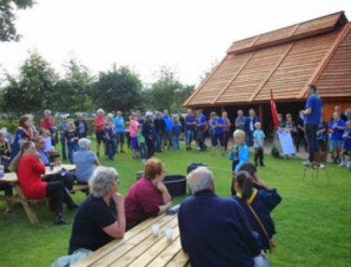 Festlig indvielse af bålhytte ved Smedeskoven