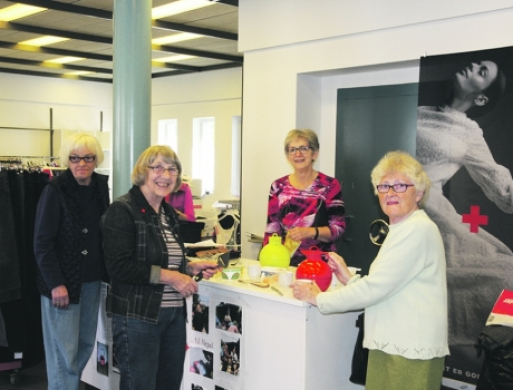 Dansk Røde Kors fejrer åbningen af ny butik