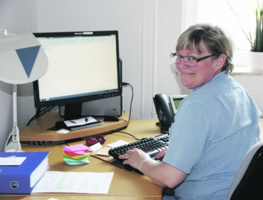 Helle styrer Tjørnehavens køkken med et smil