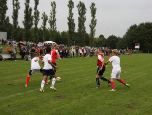 Håndboldstjerner i skudlinjen på Klank