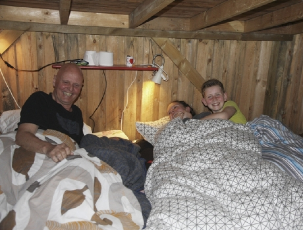 Harlev-familie har sovet ude i et helt år
