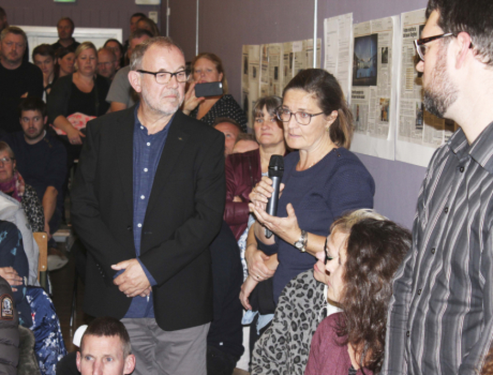 Kæmpe fremmøde til borgermøde om busrute