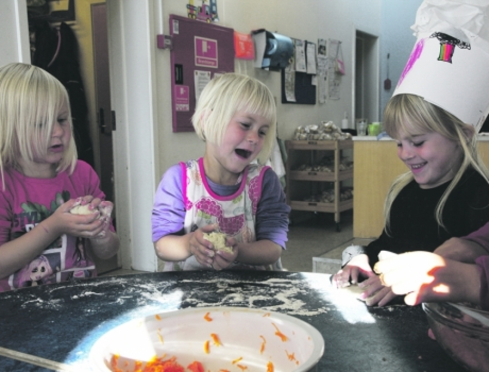 Børnehavebørn bagte for en god sag