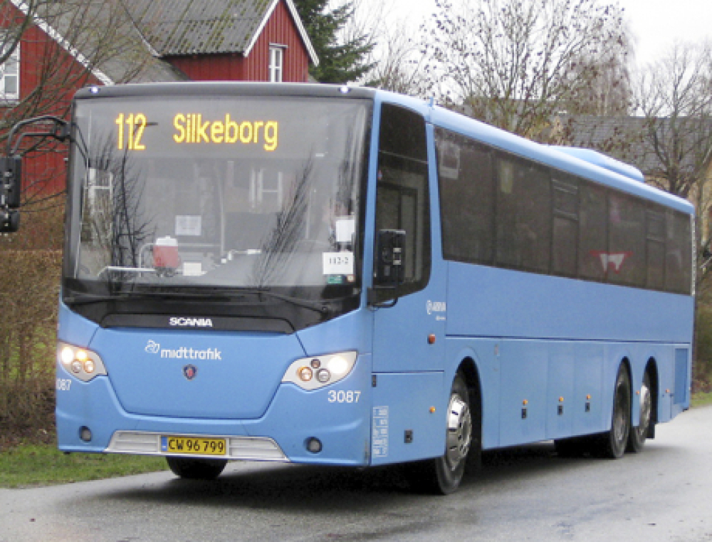 Politikere på tværs af kommuner deltager i borgermøde