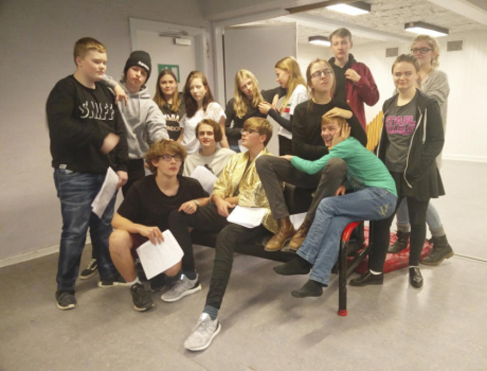 Unge fra Galten opfører "fængslende" musical